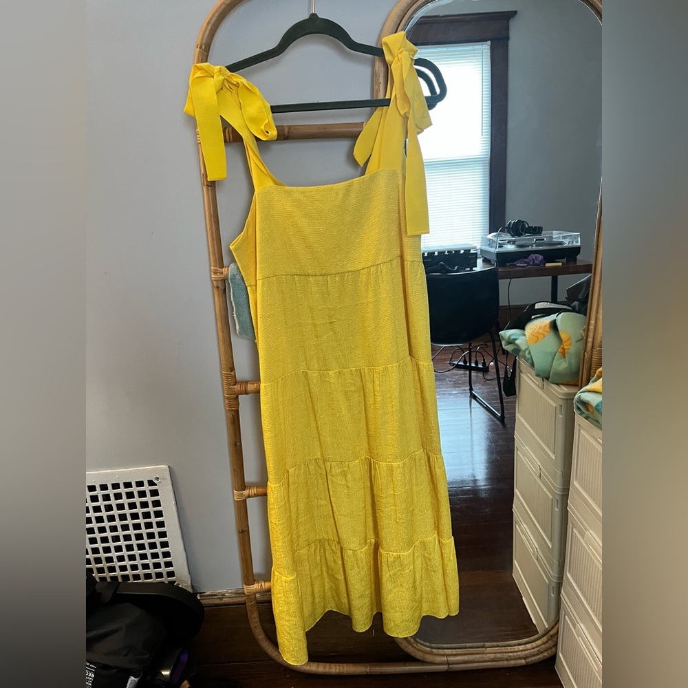 Yellow Alice& Olivia dress